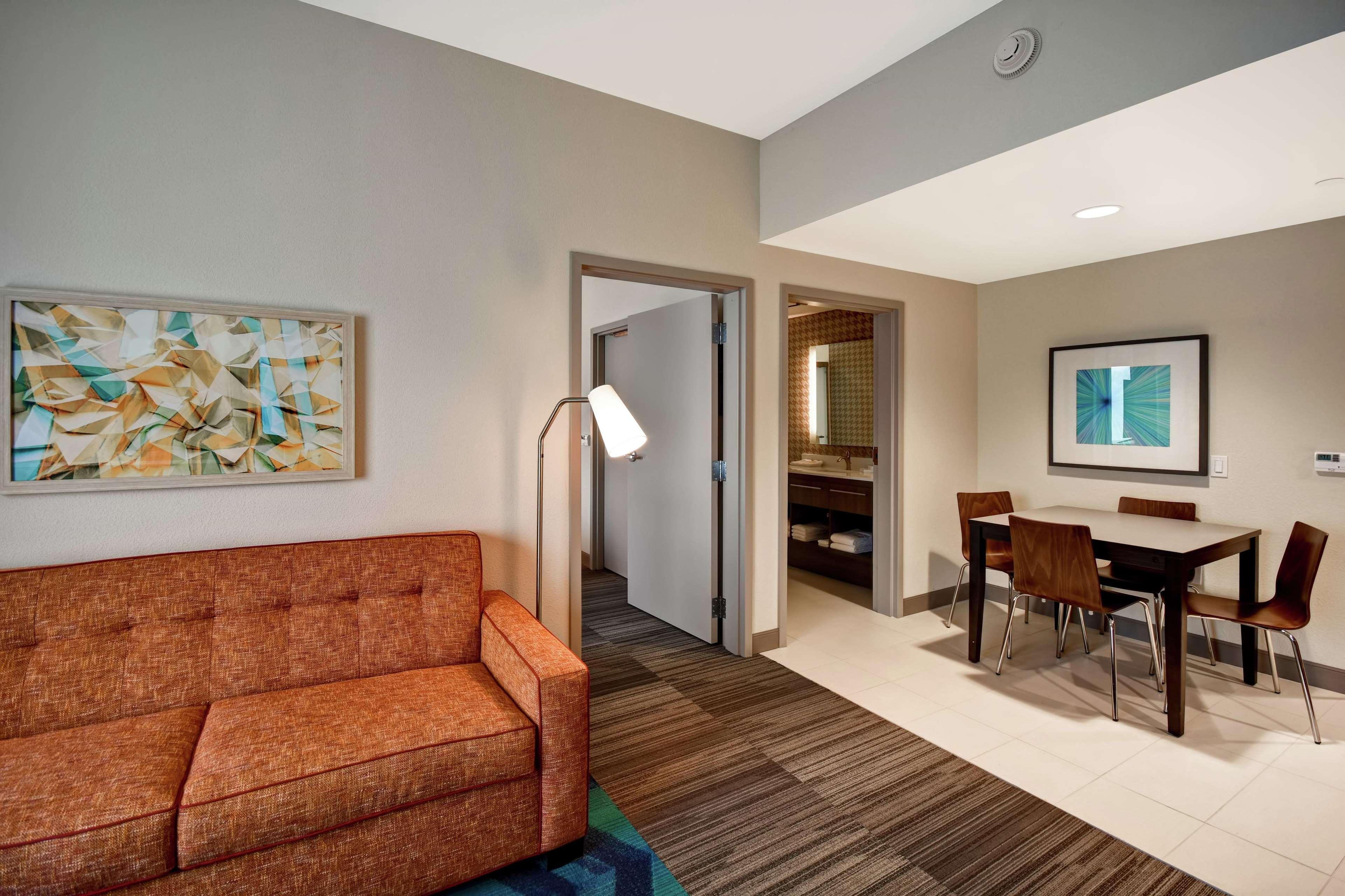 Home2 Suites Mechanicsburg Exterior photo